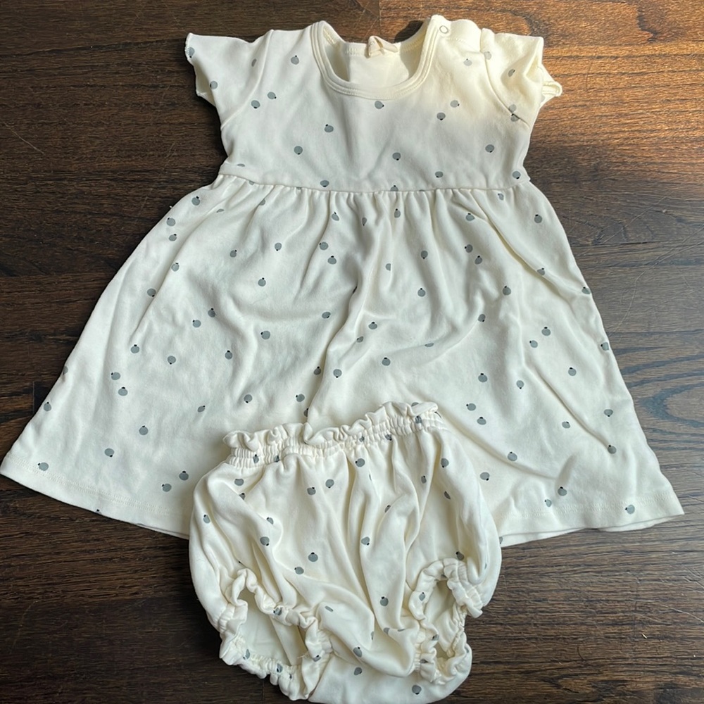 Quincy Mae cream colored dress +bloomers size 2-3T